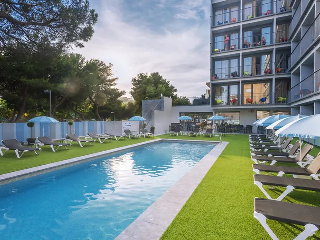 Hotel GHT Sa Riera