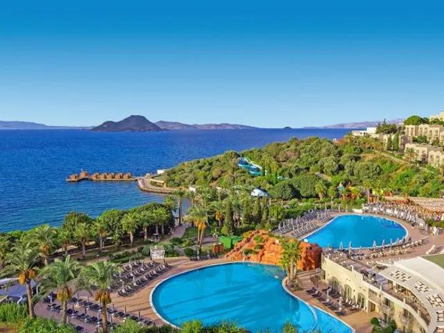 Yasmin Bodrum Resort
