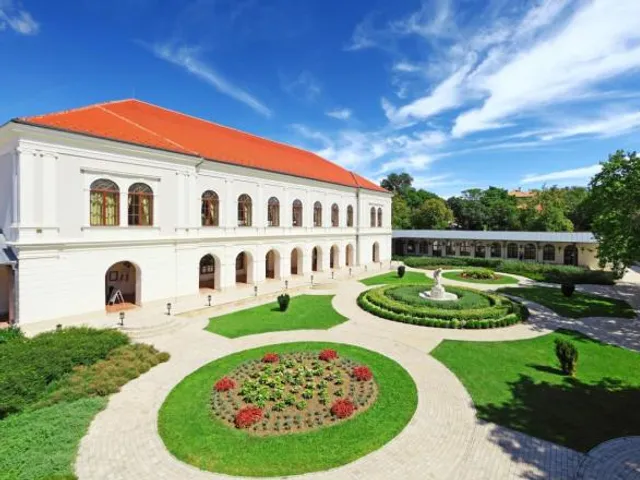 Anna Grand Hotel