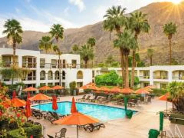 Palm Mountain Resort & Spa