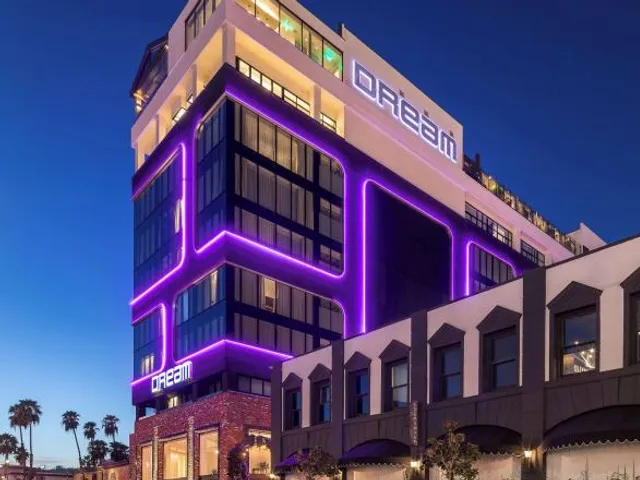 Dream Hollywood