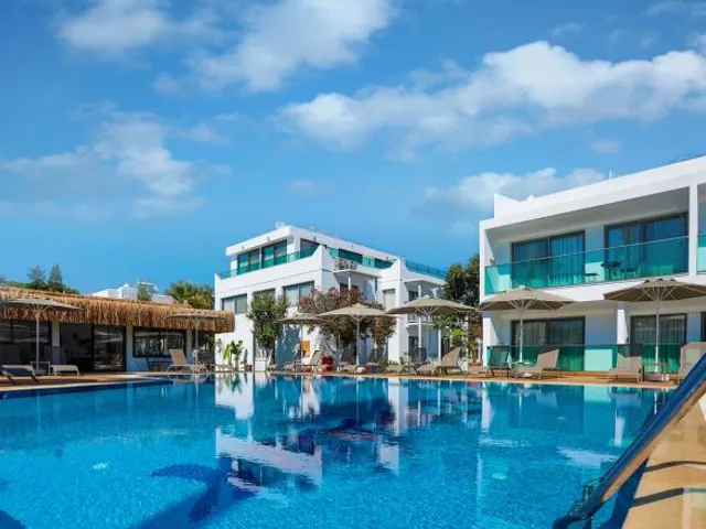 Yalipark Beach Hotel