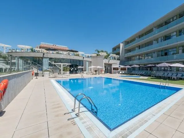 Apolo Suites Rentalmar