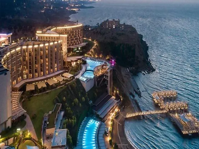 Elexus Hotel Resort & Spa