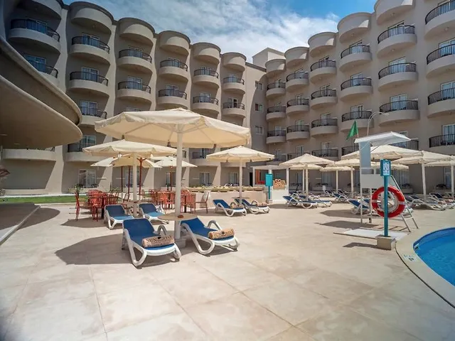Sunrise Garden Beach Resort