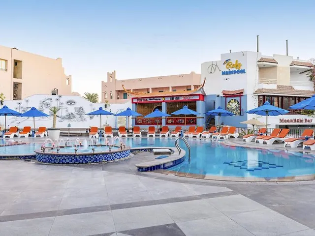 Minamark Beach Resort