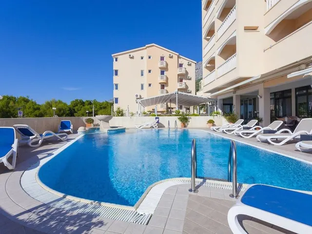 Aparthotel Milenij