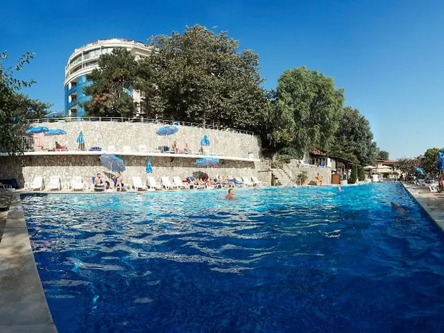 Elpida Beach