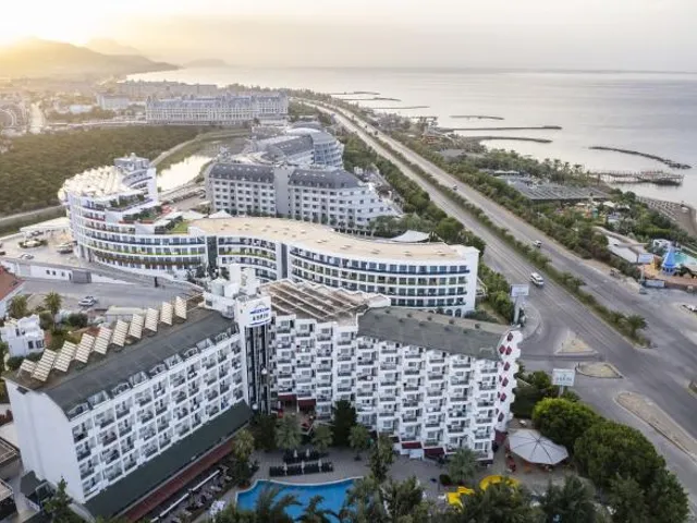 Asrin Beach