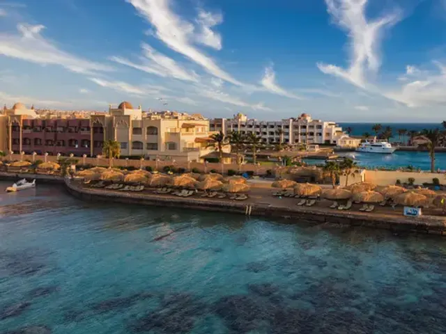 Eagles Downtown Zahabia R