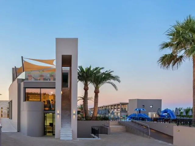 Solimar Aquamarine Hotel