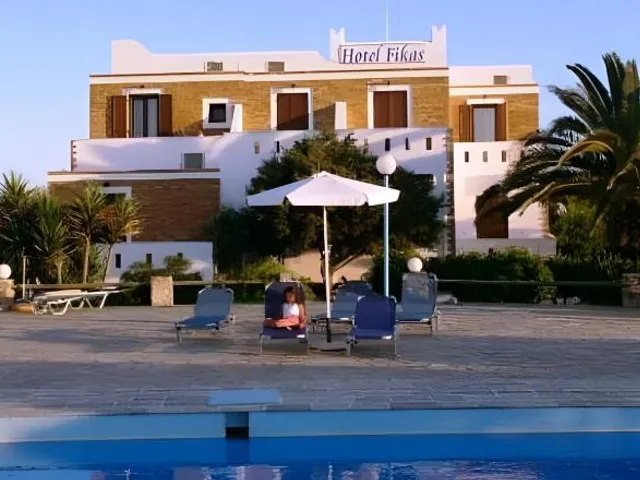 Fikas Hotel