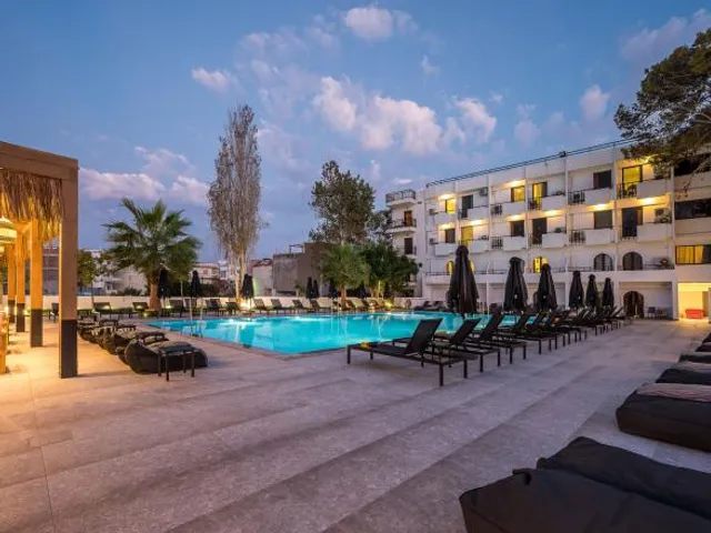 Heronissos Hotel