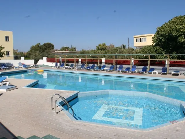 Summer Dream Hotel