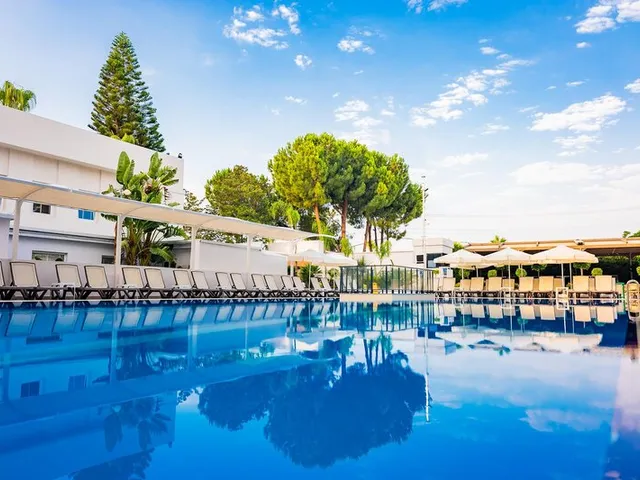Calimera Side Resort